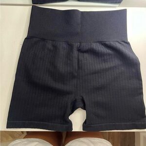 Black ribbed biker shorts